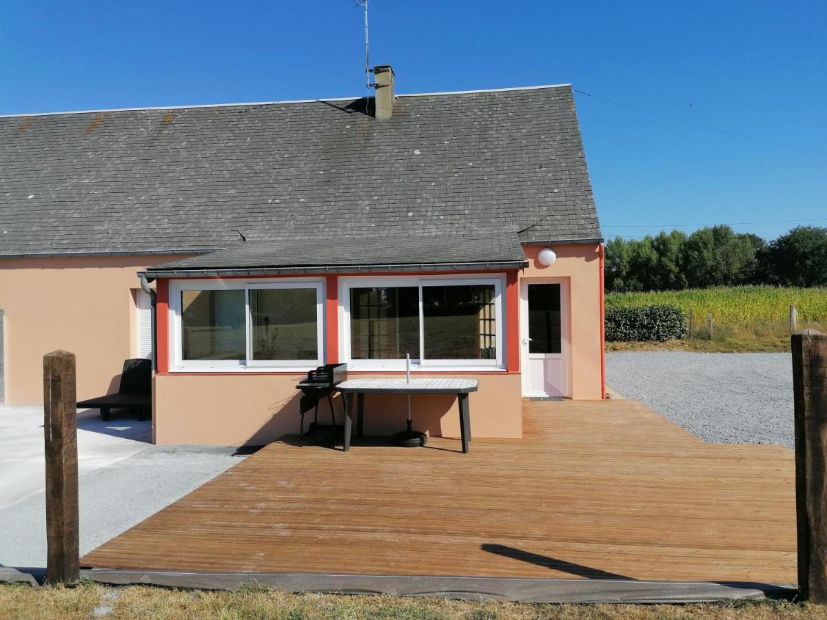 Gite De La Courtoisie Gavray-sur-Sienne Exteriör bild