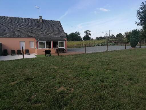 Gite De La Courtoisie Gavray-sur-Sienne Exteriör bild