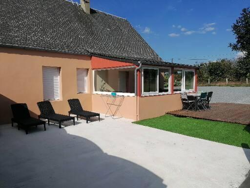 Gite De La Courtoisie Gavray-sur-Sienne Exteriör bild